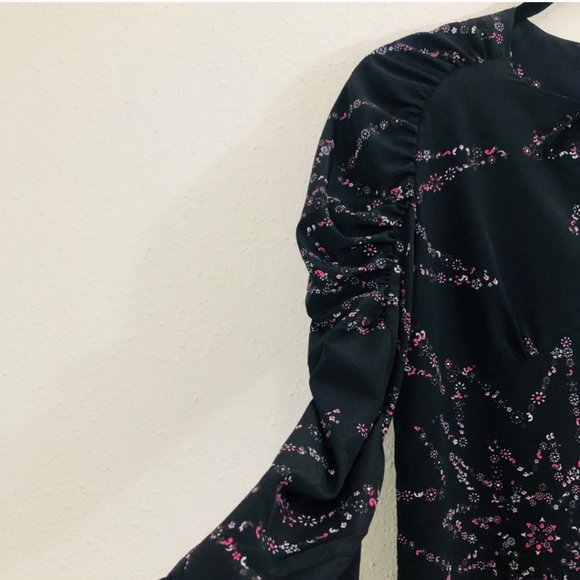 NWT Topshop Floral Star Print Blouse, Long Ruched Sleeve Tie Neck Women Size 6 - Picture 4 of 13